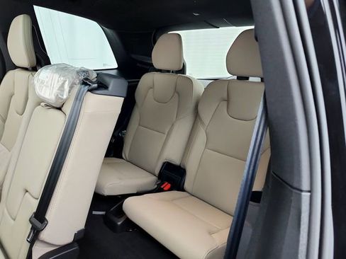 New 2026 Volvo XC90 T8 Plus w/ Protection Package Premier AWD/4WD image 29