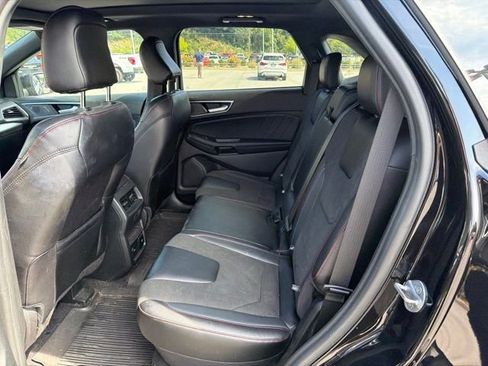 Used 2024 Ford Edge ST w/ Equipment Group 401A AWD/4WD image 14