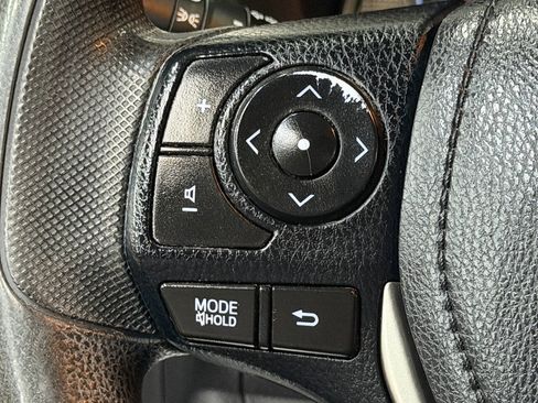 Used 2013 Toyota RAV4 XLE AWD/4WD image 33