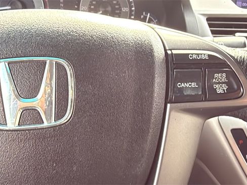 Used 2011 Honda Odyssey EX-L image 22