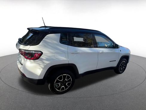 Used 2025 Jeep Compass Trailhawk image 15