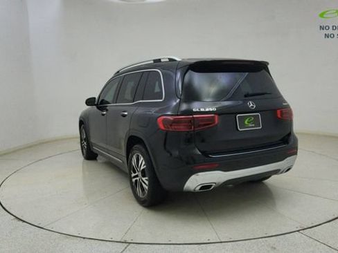 Used 2025 Mercedes-Benz GLB 250 4MATIC w/ Exclusive Package image 73