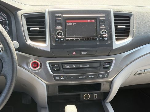 Used 2019 Honda Ridgeline RT image 29