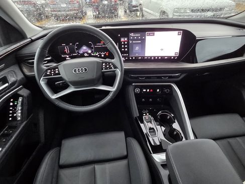 Used 2025 Audi Q5 Premium Plus w/ Premium Plus image 7