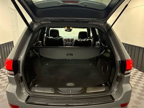 Used 2020 Jeep Grand Cherokee SRT AWD/4WD image 38