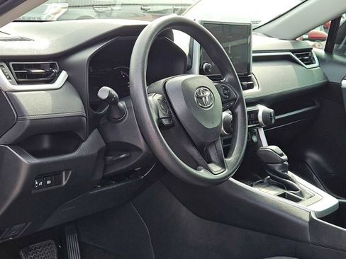 Used 2023 Toyota RAV4 XLE image 2