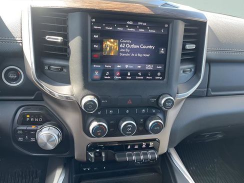 Used 2019 RAM 1500 Laramie image 10