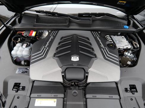 Used 2021 Lamborghini Urus image 53