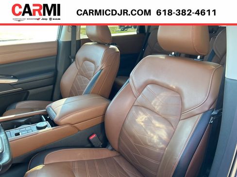 Used 2022 Nissan Pathfinder Platinum w/ Cargo Package AWD/4WD image 9
