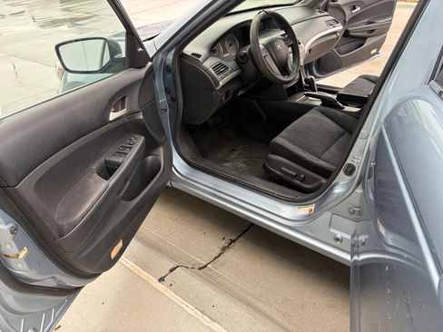 Used 2011 Honda Accord LX-P image 9