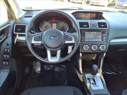 Used 2018 Subaru Forester 2.5i w/ Alloy Wheel Package image 12