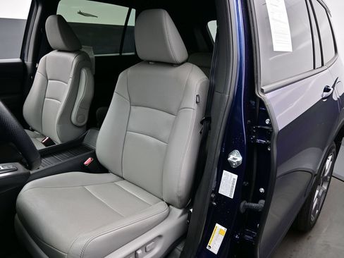 Used 2023 Honda Passport EX-L image 15