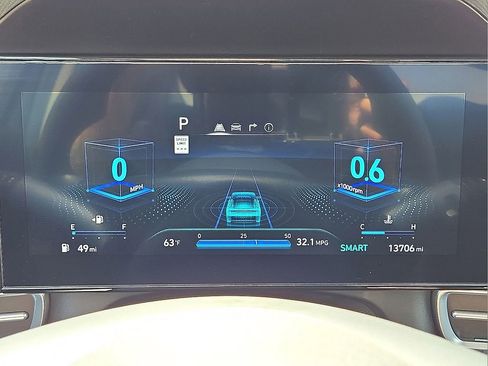 Used 2024 Hyundai Elantra SEL image 23