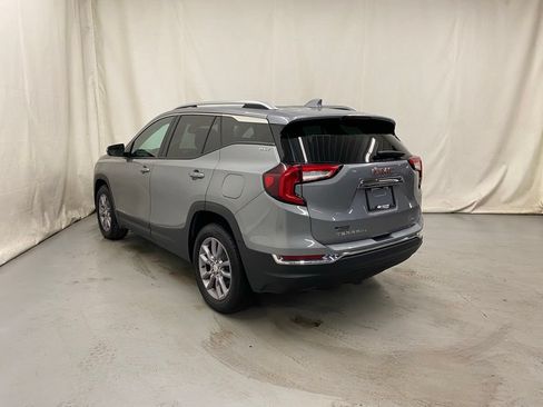 Used 2024 GMC Terrain SLT AWD/4WD image 5