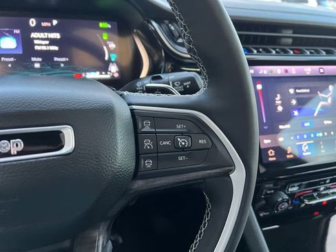 Used 2022 Jeep Grand Cherokee Limited 4xe image 30