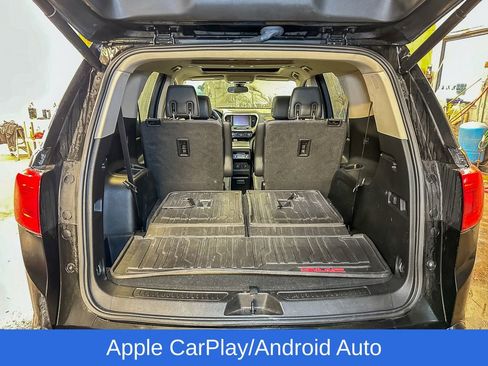 Used 2017 GMC Acadia Denali w/ Technology Package AWD/4WD image 9