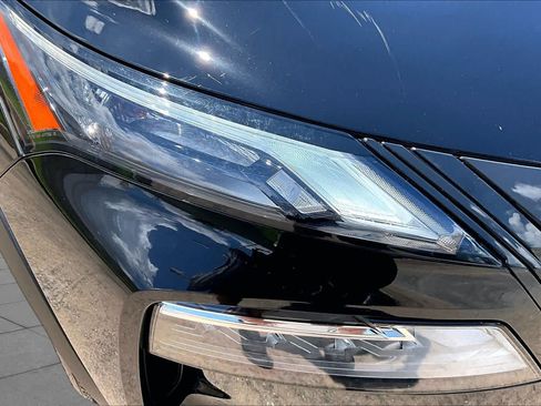 Certified 2023 Nissan Rogue SV w/ SV Premium B Package FWD image 28