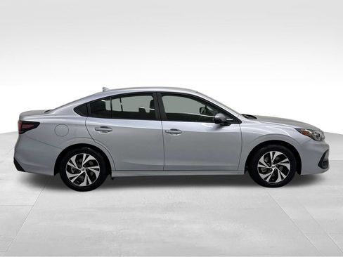 Used 2025 Subaru Legacy Premium AWD/4WD image 7