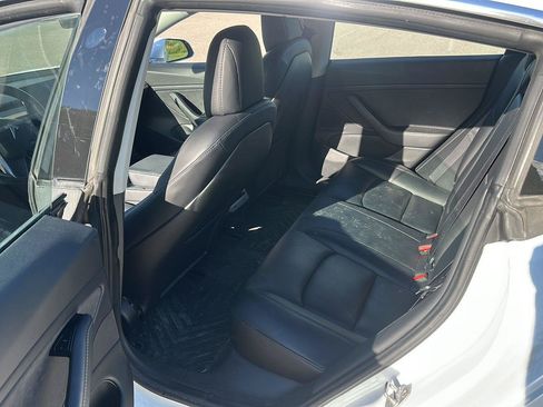 Used 2018 Tesla Model 3 Long Range AWD/4WD image 17
