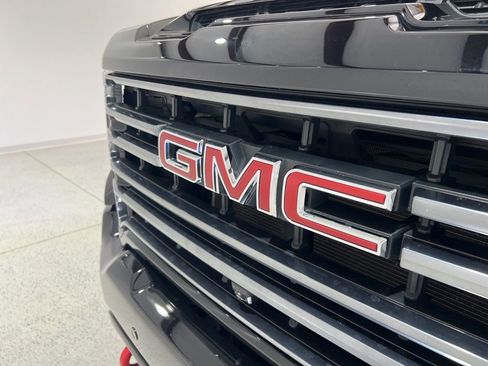 Used 2022 GMC Sierra 2500 AT4 w/ AT4 Premium Plus Package image 28