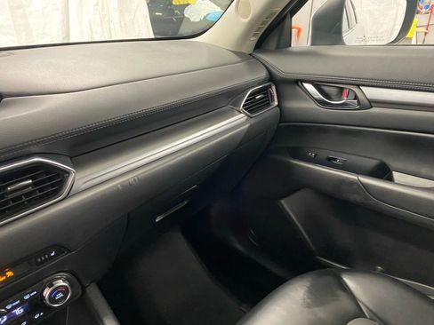Used 2018 MAZDA CX-5 Touring image 24
