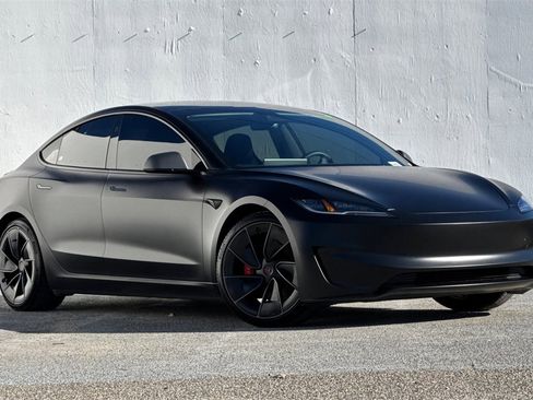 Used 2024 Tesla Model 3 Performance image 2