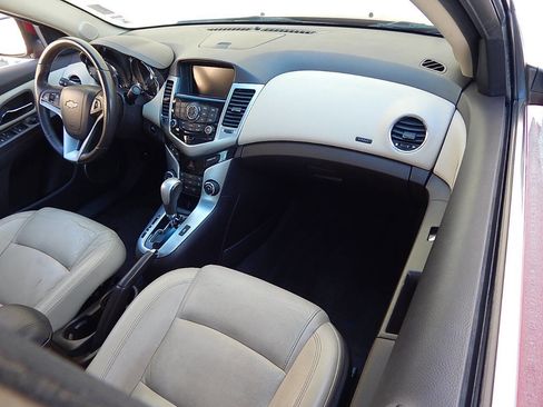 Used 2012 Chevrolet Cruze LTZ FWD image 23