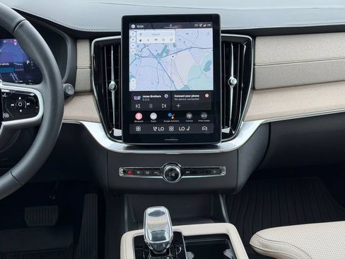 Certified 2026 Volvo XC90 T8 Ultra w/ Lounge Package AWD/4WD image 24