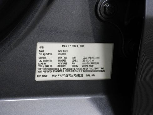 Used 2021 Tesla Model Y Long Range image 17