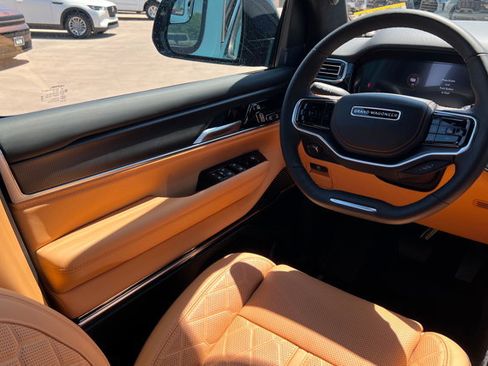 New 2026 Jeep Grand Wagoneer Summit AWD/4WD image 11