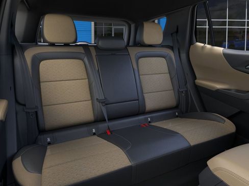 New 2026 Chevrolet Equinox ACTIV image 17