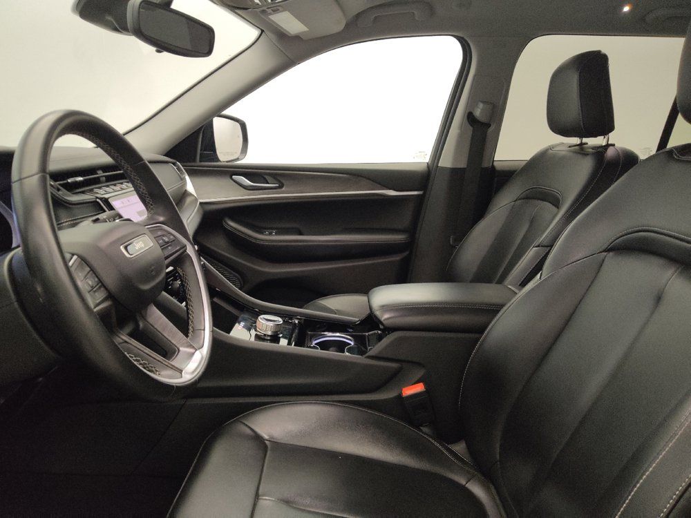 Used 2023 Jeep Grand Cherokee Limited w/ Black Appearance Package RWD image 17