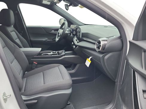 Used 2026 Chevrolet Equinox LT FWD image 26