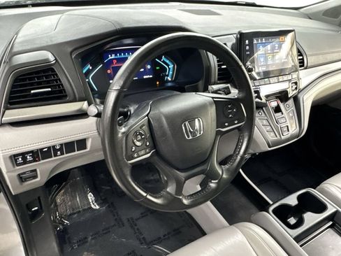 Used 2023 Honda Odyssey EX-L image 13