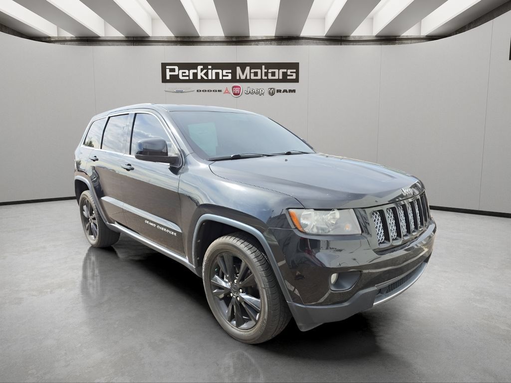 Used 2012 Jeep Grand Cherokee Altitude RWD image 8