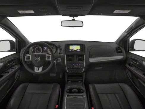 Used 2018 Dodge Grand Caravan GT image 8