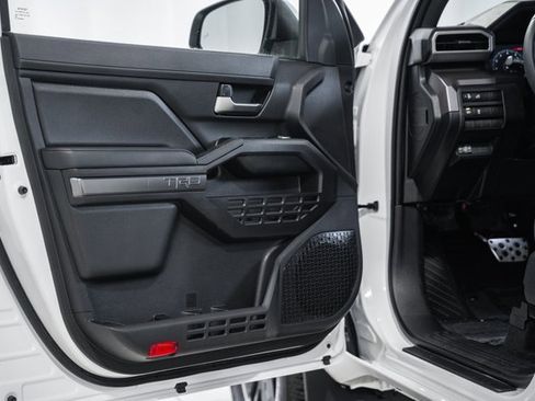 Used 2024 Toyota Tacoma TRD Sport image 41