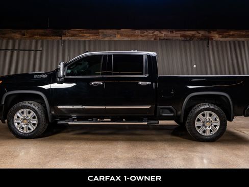 Used 2024 Chevrolet Silverado 2500 High Country w/ High Country Premium Package AWD/4WD image 5