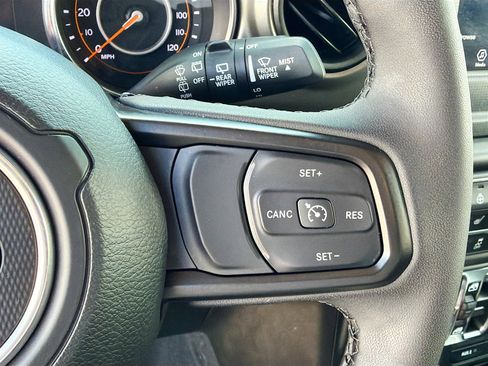 Used 2023 Jeep Wrangler Sport S image 38