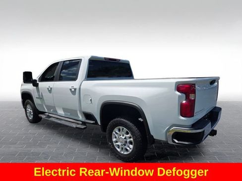 Used 2025 Chevrolet Silverado 2500 LT AWD/4WD image 6