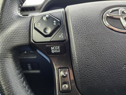 Used 2020 Toyota 4Runner Venture image 15