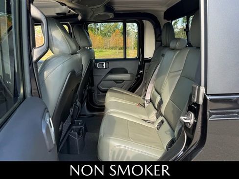 Used 2024 Jeep Gladiator Mojave w/ Safety Group image 7