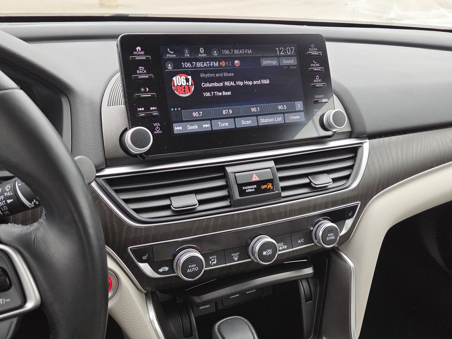 Used 2022 Honda Accord EX-L image 29
