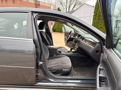 Used 2014 Chevrolet Impala LT image 11
