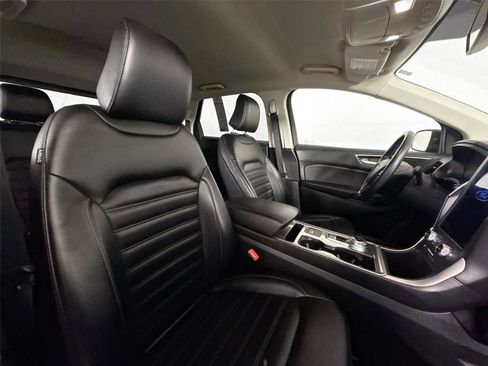 Used 2023 Ford Edge SEL image 39