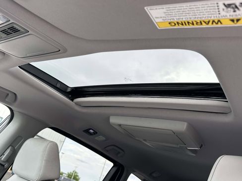 Used 2023 Honda Odyssey Touring image 17