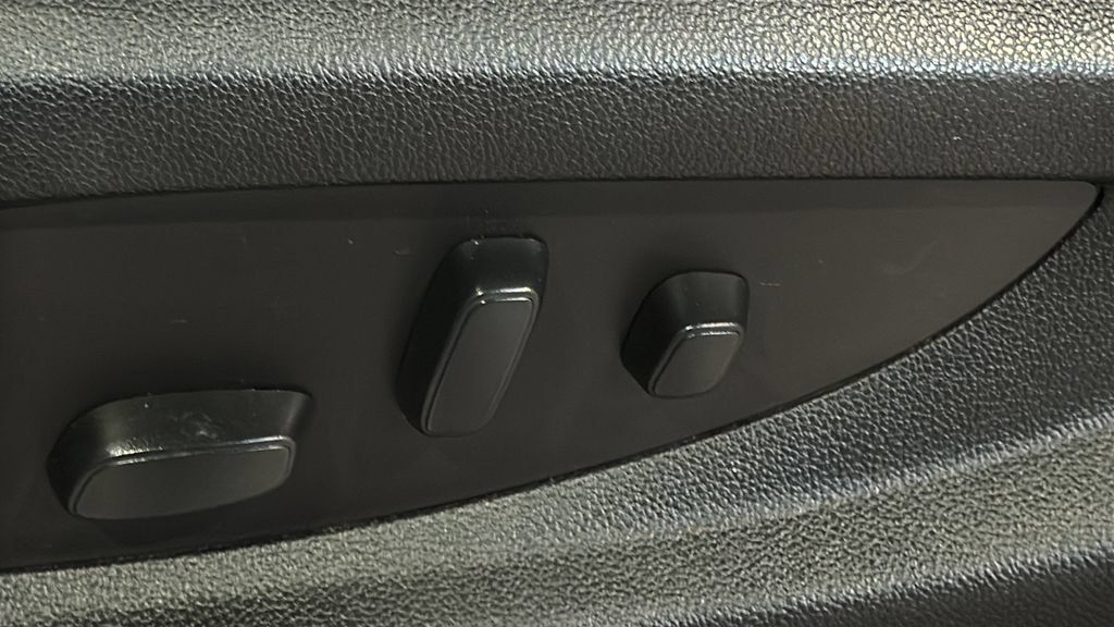 Used 2018 GMC Sierra 1500 SLE AWD/4WD image 22