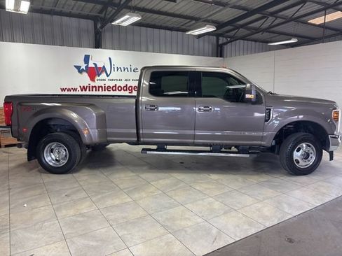 Used 2018 Ford F350 Lariat AWD/4WD image 4