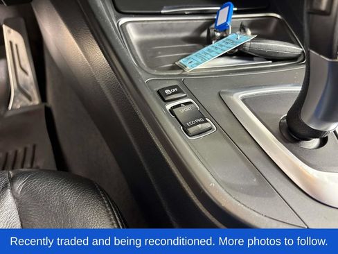 Used 2013 BMW 320i xDrive Sedan AWD/4WD image 21