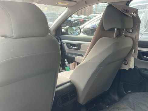 Used 2018 Honda CR-V LX image 13